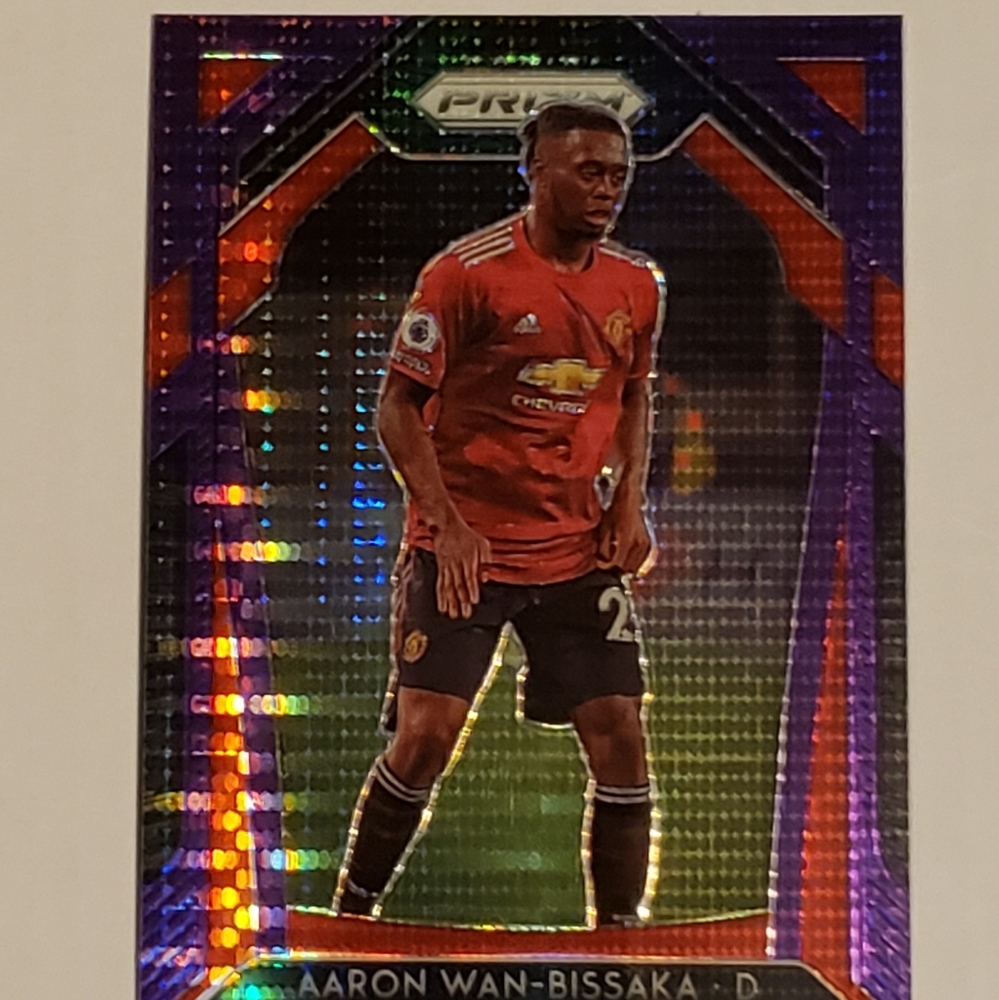Aaron Wan-Bissaka (MU) - Panini Prizm Premier League Soccer Card - Purple Prizm